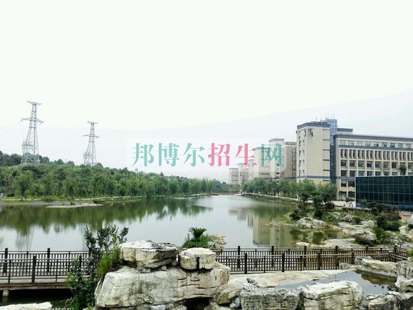 貴州商業(yè)高等?？茖W(xué)校網(wǎng)站網(wǎng)址