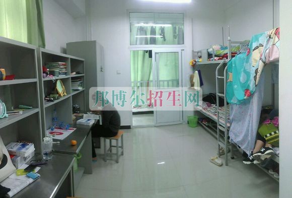 河南財(cái)政稅務(wù)高等?？茖W(xué)校宿舍條件