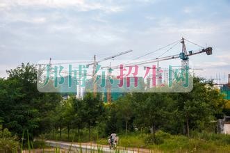 四川省建筑技工學(xué)校2016年報(bào)名條件、招生對(duì)象