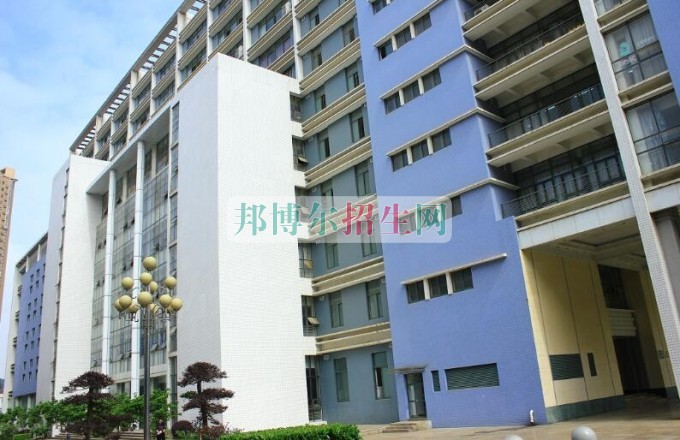 長江職業(yè)學院網站網址