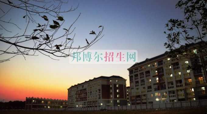 上海中僑職業(yè)技術學院2016年招生簡章