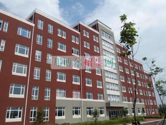 長(zhǎng)春東方職業(yè)學(xué)院招生辦聯(lián)系電話(huà)
