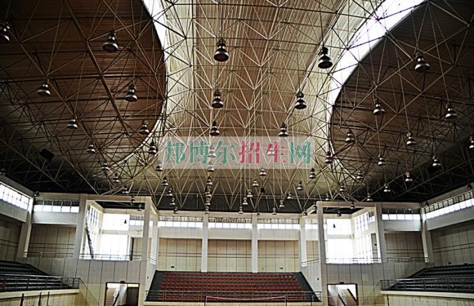 上完中?？梢陨洗髮? width=