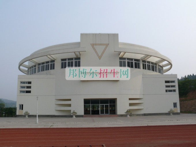 成都有電子信息工程技術(shù)學校嗎