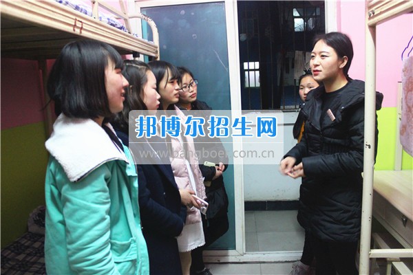 成都希望幼師學校是責任？更是一種愛！