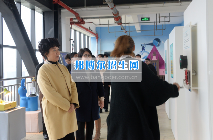 市委常委、宣傳部長(zhǎng)潘梅到川南幼兒師范高等?？茖W(xué)校調(diào)研思想政治工作