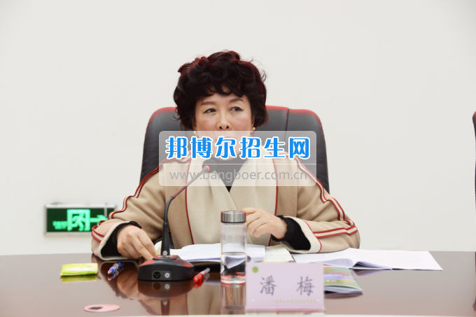 市委常委、宣傳部長(zhǎng)潘梅到川南幼兒師范高等專科學(xué)校調(diào)研思想政治工作