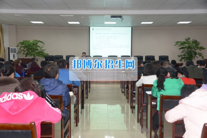 川南幼兒師范高等?？茖W校組織開展“安全與突發(fā)應(yīng)急管理能力”專題培訓