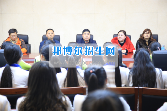 川北幼兒師范高等?？茖W(xué)校學(xué)前教育系赴南江小河職中調(diào)研
