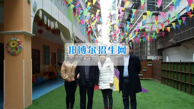 南充師范學(xué)校蔡禮儒校長赴高坪、嘉陵參加實習(xí)就業(yè)基地掛牌并看望實習(xí)生