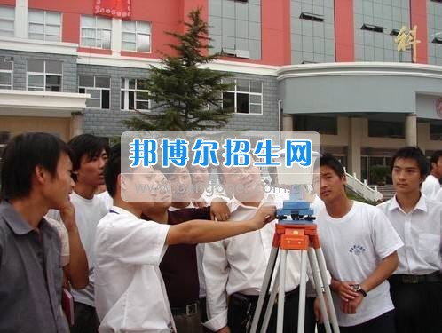 成都最好的建筑裝飾工程技術(shù)學校