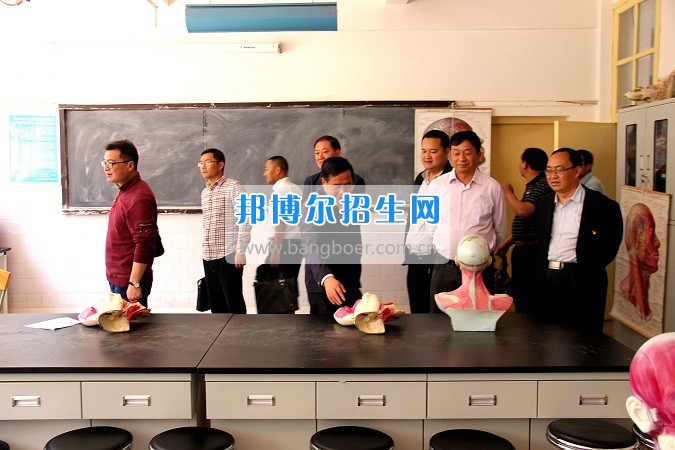 楚雄州2017年高校安全穩(wěn)定工作聯(lián)席會在楚雄醫(yī)藥高等?？茖W(xué)校召開