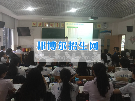 重慶財(cái)政學(xué)校正式啟動2017年跟崗實(shí)習(xí)工作
