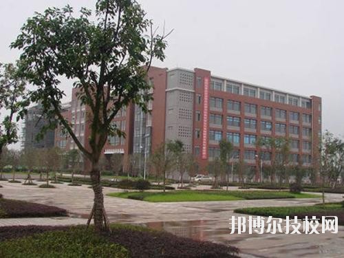 武漢鐵路橋梁職業(yè)學(xué)院2020年報(bào)名條件、招生要求、招生對(duì)象