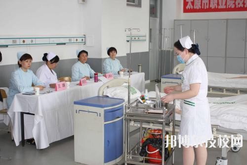 樂(lè)山醫(yī)藥科技學(xué)校高級(jí)技工學(xué)校2020年報(bào)名條件、招生要求、招生對(duì)象