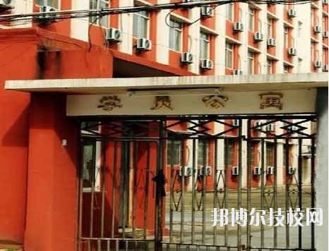江西贛江技工學(xué)校2020年報名條件、招生要求、招生對象 