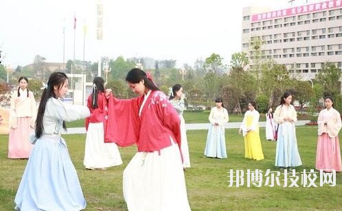 畢節(jié)衛(wèi)生學(xué)校2020年學(xué)費(fèi)、收費(fèi)多少