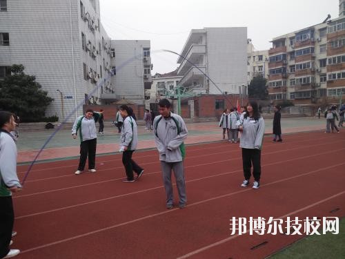 西安市商貿(mào)旅游成人中等專業(yè)學校2020年報名條件、招生要求、招生對象