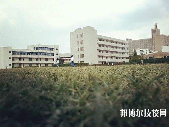 余姚市職業(yè)技術(shù)學(xué)校2020年學(xué)費、收費多少