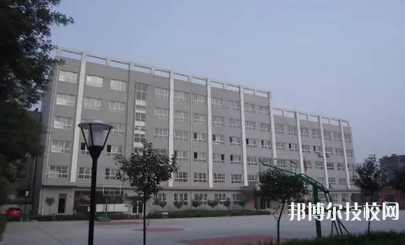 華陰市職業(yè)教育中心2020年報(bào)名條件、招生要求、招生對(duì)象 