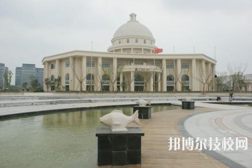 寧波外事學(xué)校2020年報名條件、招生要求、招生對象