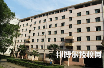 江西輕工業(yè)高級技工學校怎么樣、好不好