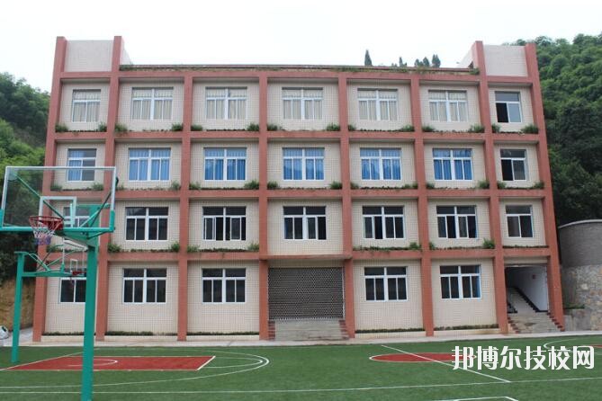 重慶涪陵信息技術(shù)學(xué)校2020年報(bào)名條件、招生要求、招生對(duì)象