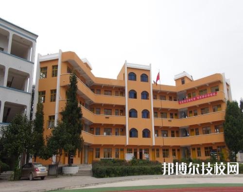 貴定中等職業(yè)技術(shù)學(xué)校2020年報(bào)名條件、招生要求、招生對(duì)象