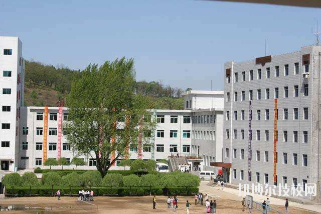 重慶渝東衛(wèi)生學(xué)校學(xué)校怎么樣、好不好