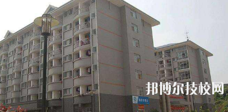 甘肅石化技師學(xué)院2020年學(xué)費、收費多少