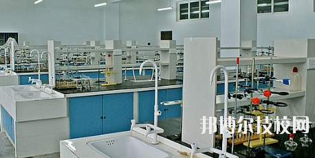 甘肅石化技師學(xué)院2020年報(bào)名條件、招生要求、招生對(duì)象