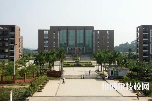 武漢南華光電職業(yè)技術(shù)學(xué)校學(xué)校怎么樣、好不好
