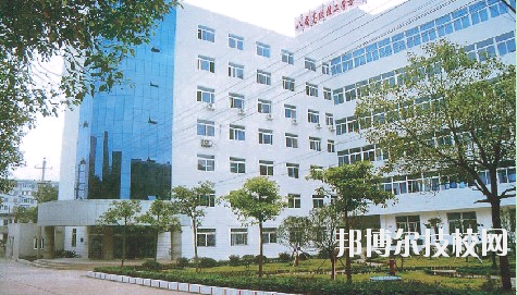 國(guó)營(yíng)八二一廠技工學(xué)校2020年報(bào)名條件、招生要求、招生對(duì)象