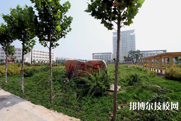 衡水科技工程學(xué)校2020年學(xué)費、收費多少