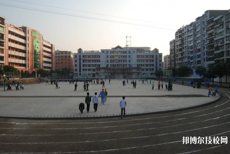 四川省鄰水縣興仁職業(yè)中學(xué)2020年報(bào)名條件、招生要求、招生對(duì)象