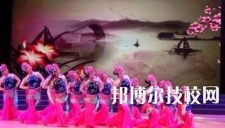 華亭職業(yè)教育中心2020年報名條件、招生要求、招生對象