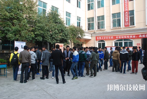 江西電子工業(yè)中等專業(yè)學校2020年招生辦聯系電話 