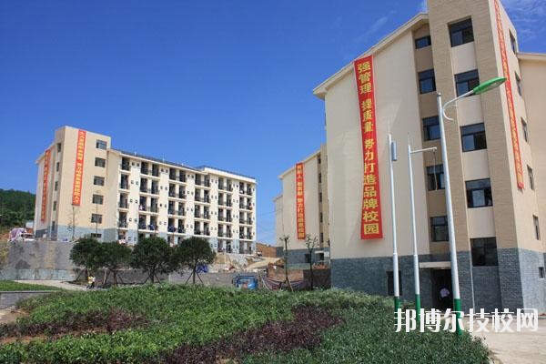 北川羌族自治縣七一職業(yè)中學(xué)2020年報(bào)名條件、招生要求、招生對(duì)象