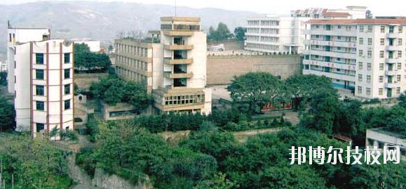 重慶綦江職業(yè)教育中心學(xué)校怎么樣、好不好