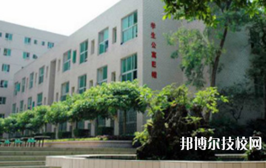 重慶機(jī)械技師學(xué)院2020年報(bào)名條件、招生要求、招生對(duì)象