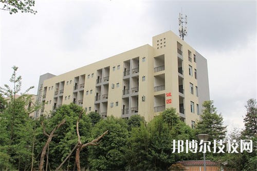 天府成人中等專業(yè)學(xué)校2020年報(bào)名條件、招生要求、招生對(duì)象