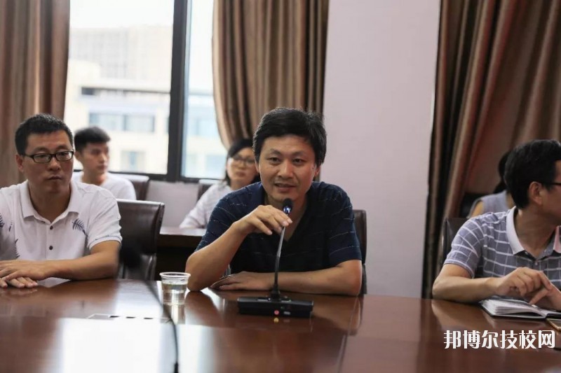 縉云縣工藝美術(shù)學(xué)校2020年招生辦聯(lián)系電話(huà)