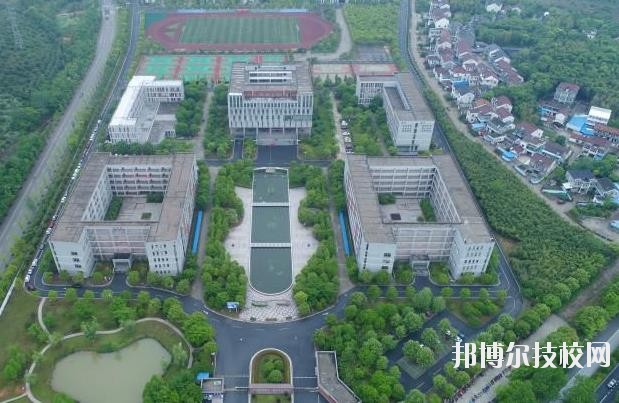 長(zhǎng)興技師學(xué)院2020年報(bào)名條件、招生要求、招生對(duì)象