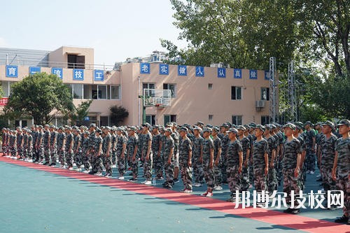 貴州鐵路技師學(xué)校2020年報名條件、招生要求、招生對象