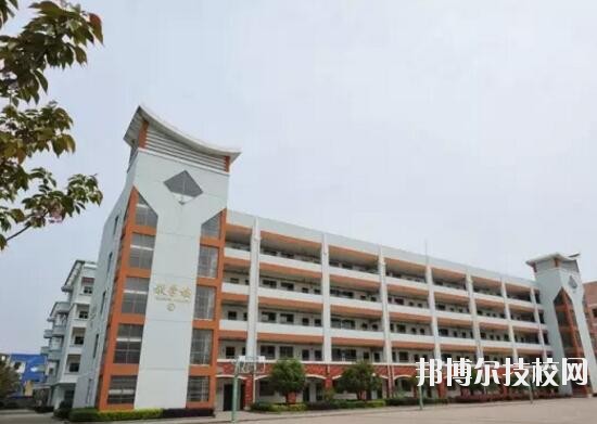 義烏城鎮(zhèn)職業(yè)技術(shù)學(xué)校2020年報(bào)名條件、招生要求、招生對(duì)象