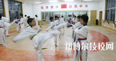 嘉峪關(guān)體育運(yùn)動(dòng)學(xué)校2020年報(bào)名條件、招生要求、招生對(duì)象
