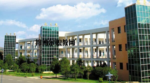 昆明機(jī)電工程學(xué)校2020年報名條件、招生要求、招生對象