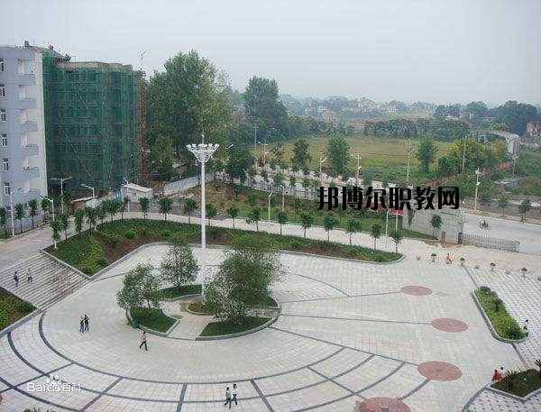 來鳳中等職業(yè)技術學校怎么樣、好不好