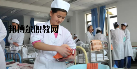 慶陽衛(wèi)生學(xué)校2020年報名條件、招生要求、招生對象