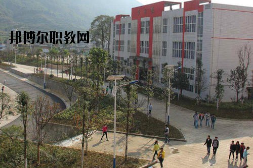 自貢市影視藝術(shù)學(xué)校2020年報名條件、招生要求、招生對象